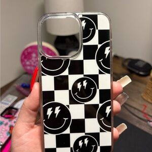 Black and White Protective Phone Case for Style and Durability MagSafe